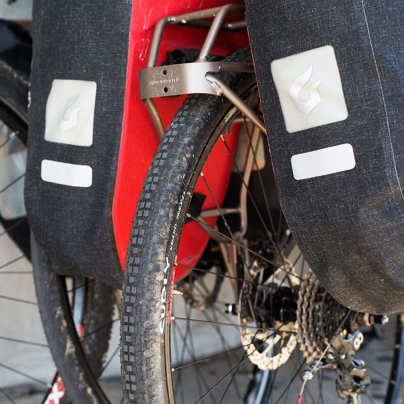 Outpost Rear World Touring Rack