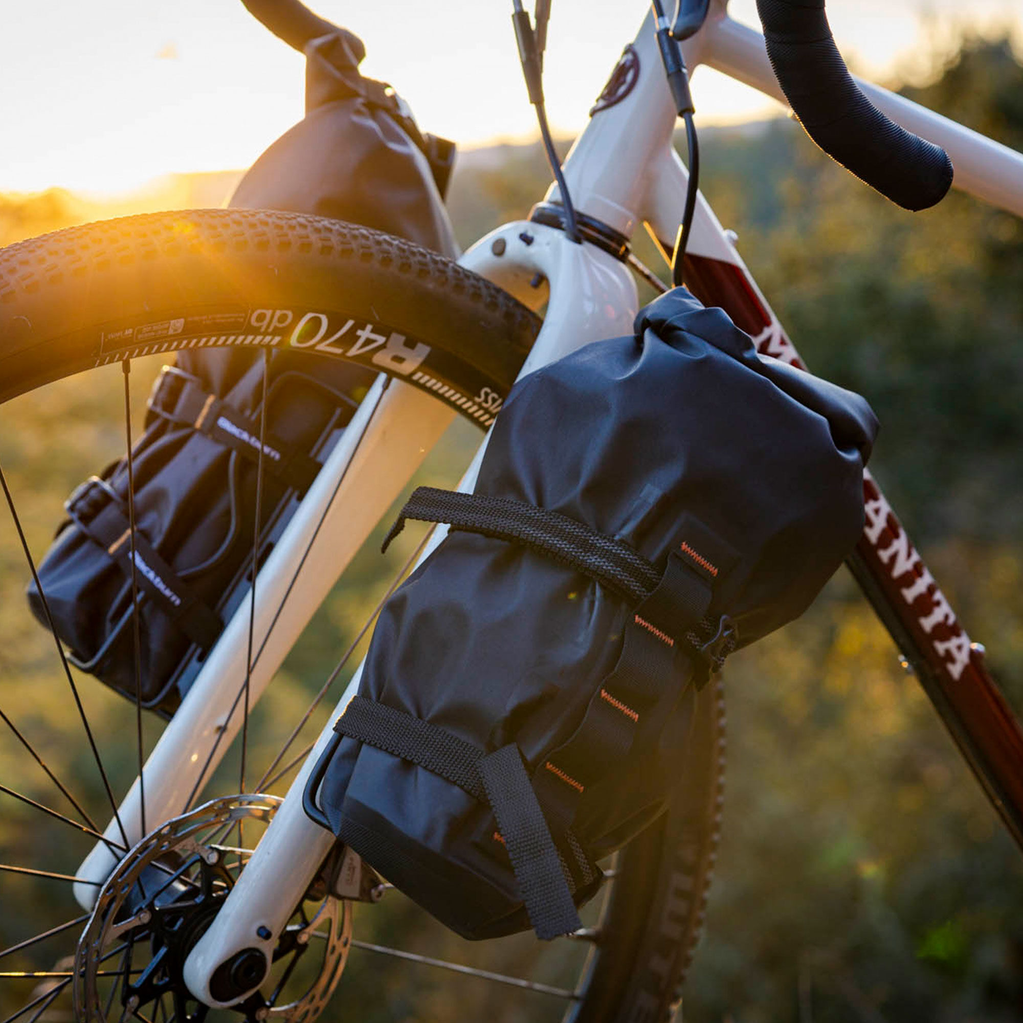 【AAKE】SUBTILE WIDE CARGO PT Amazon.com: ATV TEK Arch Series Oversized Rear Rack Utility