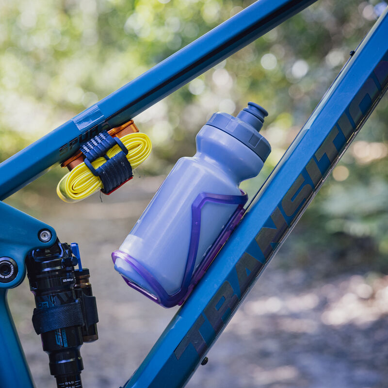 Clutch Comp Side-Entry Bottle Cage