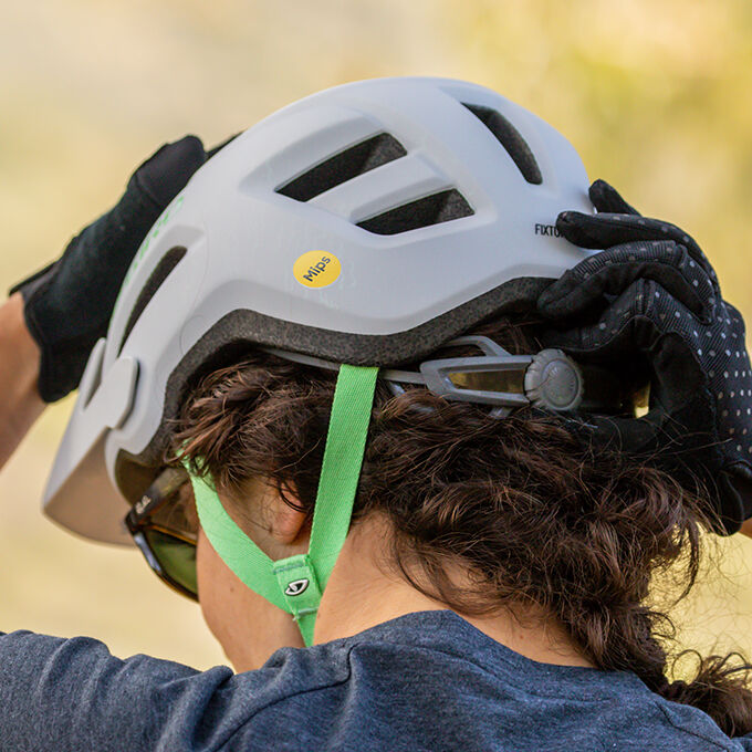 giro helmet ladies