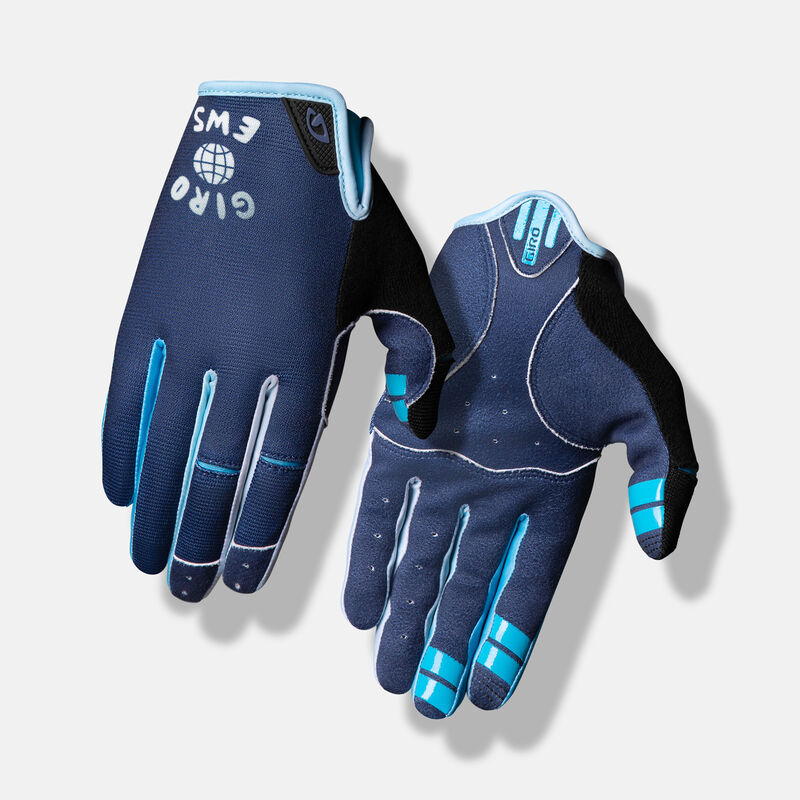 DND Glove