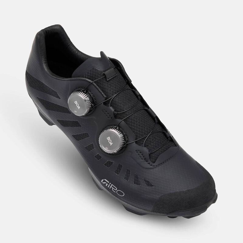 Gritter Shoe