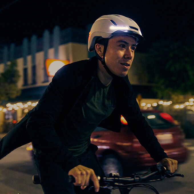 Ethos Mips Helmet Details