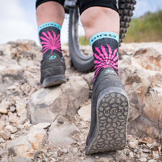Women's Latch Shoe Specs