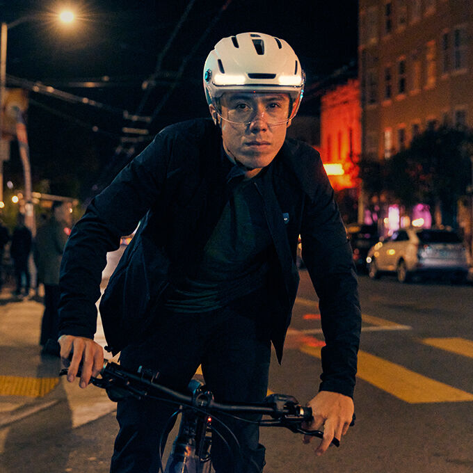 Ethos Mips Shield Helmet Details