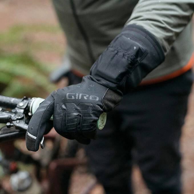 Vulc Middleweight Glove Specs
