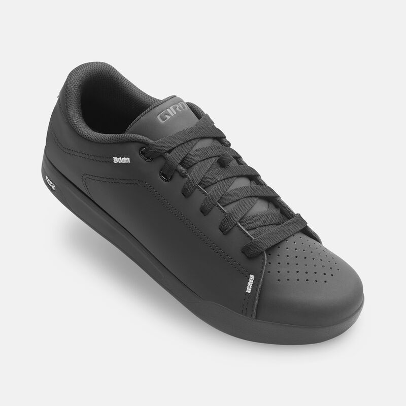 Deed Youth Shoe