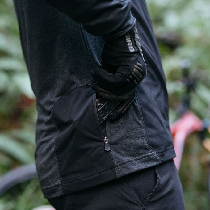 Men's Roust LS Wind Jersey Details