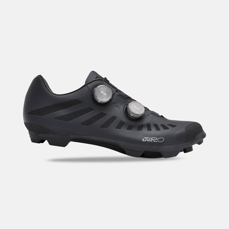 Gritter Shoe