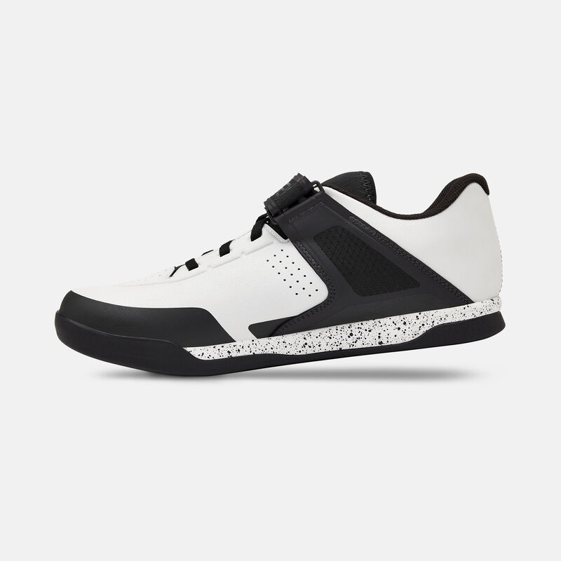 Chamber III Shoe