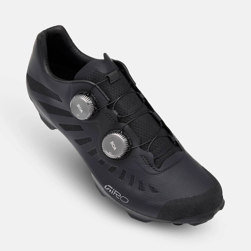 Gritter Shoe