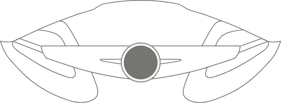 Illustration shows rear of helmet with no Giro logo on the fit system dial.