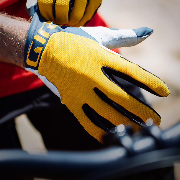 TRIXTER GLOVE