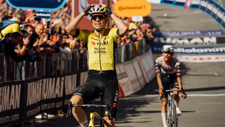 Wout Van Aert racing at Giro d'Italia