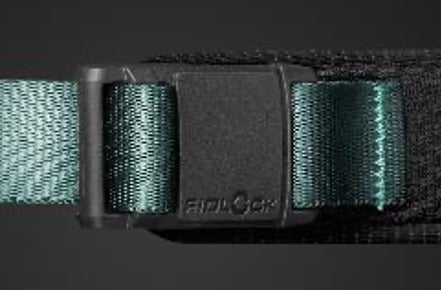 FIDLOCK MAGNETIC BUCKLE CLOSURE.