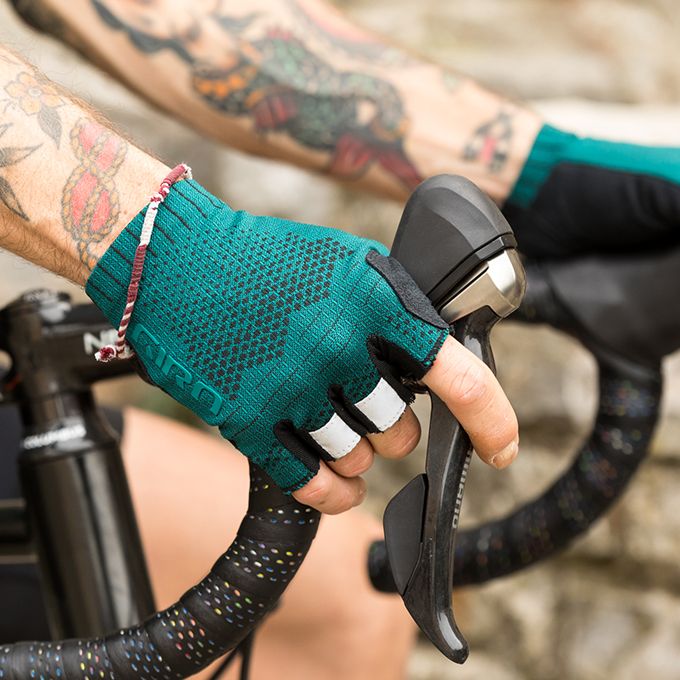 Women's Xnetic Road Glove Details