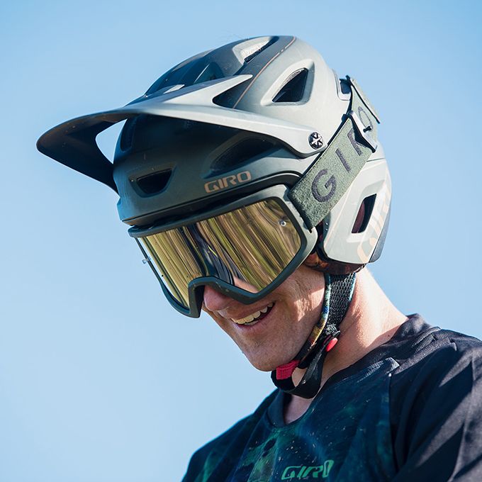 Giro Switchblade MIPS DH Fahrrad Helm schwarz/türkis 