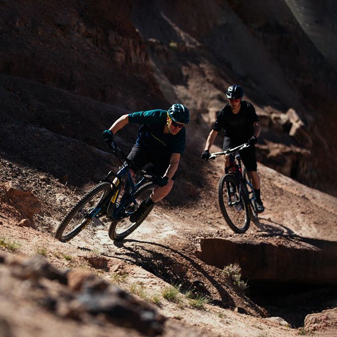 Men's Xar Jersey Details