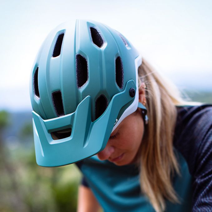 giro ladies cycle helmet